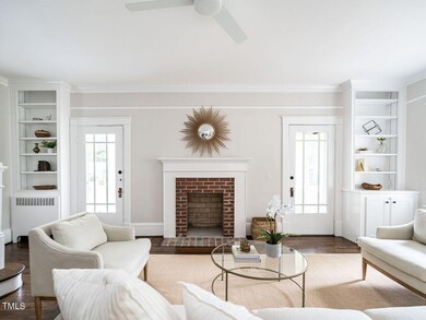 005-1280x960-living-room