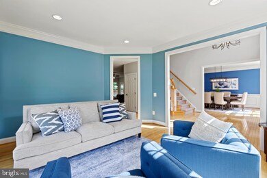 2727 Robaleed Way, Herndon, VA 20171 - photo 7