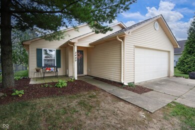 2449 Orchard Creek Dr, Columbus, IN 47201 - photo 2