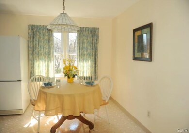 2138 W Elm St, Allentown, PA 18104 - photo 7