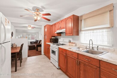 824 10th St, Keyport, NJ 07735 - photo 6