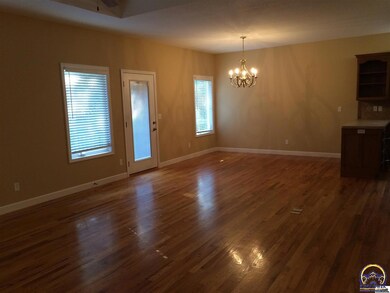4456 SW Colly Creek Dr, Topeka, KS 66610 - photo 2