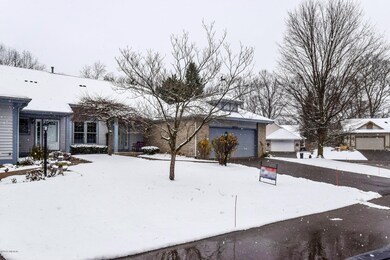 002-Front_View-3514194-medium