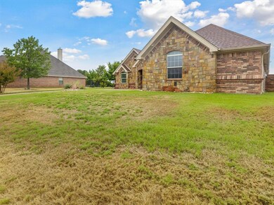 2834 Willow Ridge Cir, Granbury, TX 76049 - photo 2
