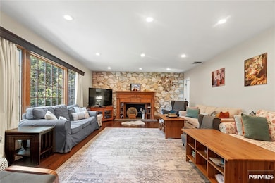 10 E Allendale Rd, Saddle River, NJ 07458 - photo 3