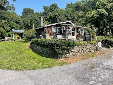 5 Douglas Dr, Wappingers Falls, NY 12590 - photo 2