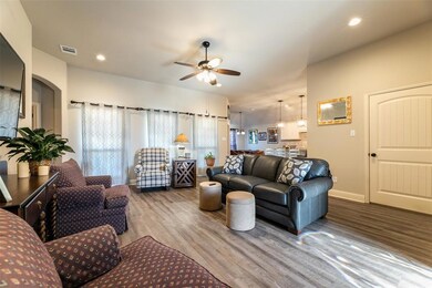 349 Bonita St, Hudson Oaks, TX 76087 - photo 4