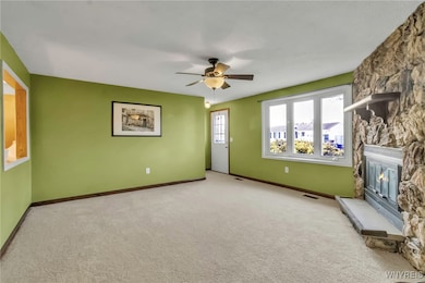 Brand new carpet throughout the entire home