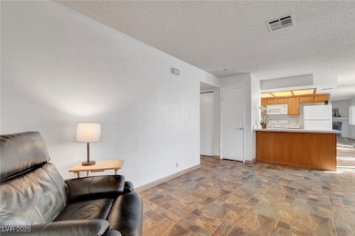 913 Sulphur Springs Ln unit 202, Las Vegas, NV 89128 - photo 5
