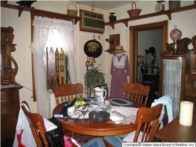 401 Cary Ave, Staten Island, NY 10310 - photo 2