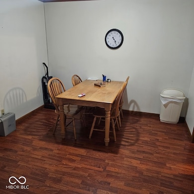 6249 Apache Dr, Indianapolis, IN 46254 - photo 5