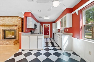 337 Dawn Hill Dr, Friendswood, TX 77546 - photo 7