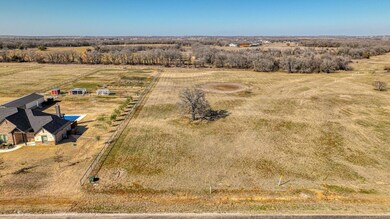 1140 Paradise Pkwy, Poolville, TX 76487 - photo 3