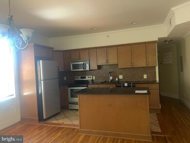 2202 Park Ave unit 201, Baltimore, MD 21217 - photo 3