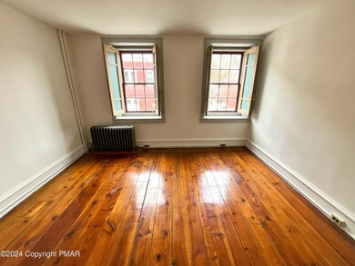 49 Race St, Jim Thorpe, PA 18229 - photo 2