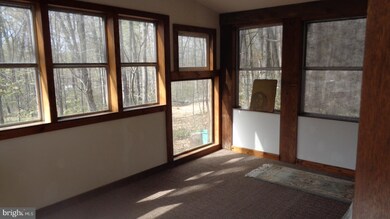 393 Thorny Grove Rd, Shippensburg, PA 17257 - photo 5