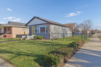 12447 S Bishop St, Calumet Park, IL 60827 - photo 4