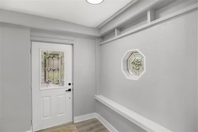 3918 10th St, Des Moines, IA 50313 - photo 4