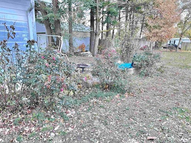 7489 Jefferson St, Adrian, MI 49221 - photo 4