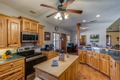 8424 S Fm 51, Boyd, TX 76023 - photo 3