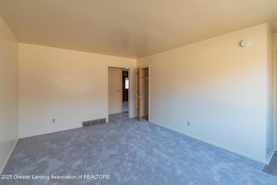 6439 W Eaton Hwy-004