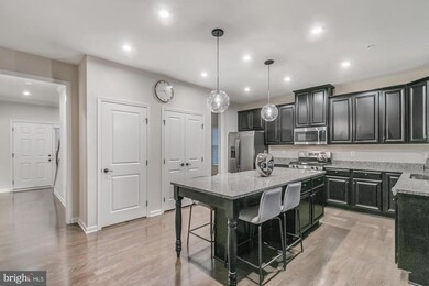 3004 Presidential Golf Dr, Upper Marlboro, MD 20774 - photo 6