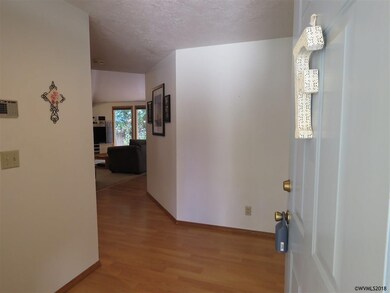 418 Valleywood Dr SE, Salem, OR 97306 - photo 3