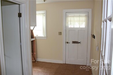 608 Dogwood Rd, Statesville, NC 28677 - photo 4