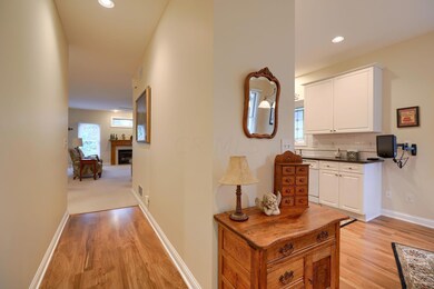 6025 McNaughten Grove Ln, Columbus, OH 43213 - photo 5