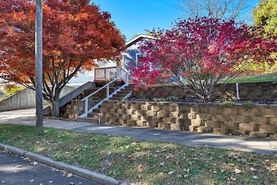 2206 Goff Ave, Saint Joseph, MO 64505 - photo 2