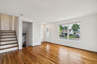 615 S Murray Hill Rd, Columbus, OH 43228 - photo 3