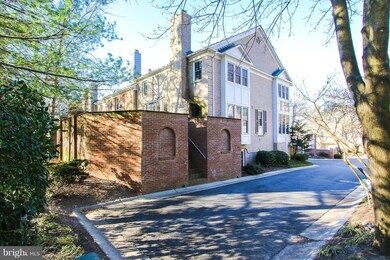 7900 Quarry Ridge Way, Bethesda, MD 20817 - photo 4