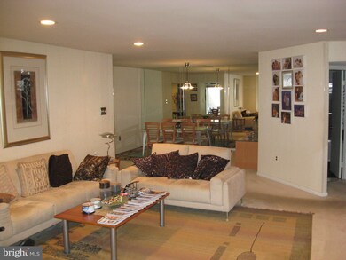 Towers Condominiums unit 407B, Baltimore, MD 21209 - photo 4