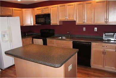 295 Birch Dr unit 150, Lafayette Hill, PA 19444 - photo 3