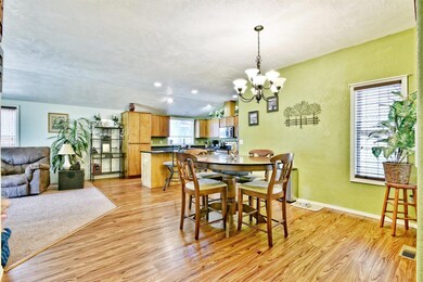 1804 Cottonwood Dr unit 1, Central Point, OR 97502 - photo 3