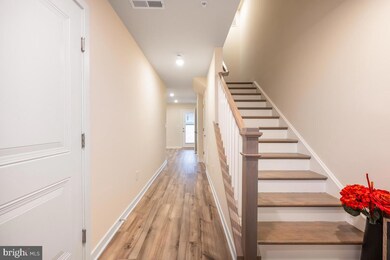 923 Magnolia Ln, Spring City, PA 19475 - photo 3