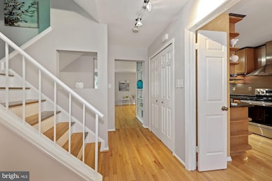 11766 Carriage House Dr, Silver Spring, MD 20904 - photo 3