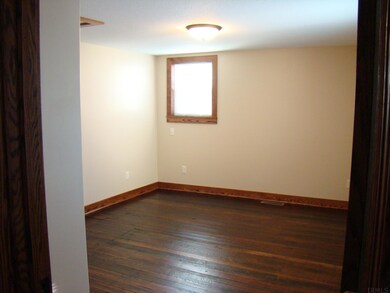 507 E 7th St, Auburn, IN 46706 - photo 5