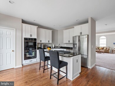 2261 Henry Watts Loop, Woodbridge, VA 22191 - photo 5