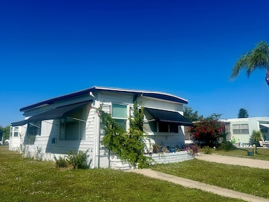 570 57th Ave W unit 31, Bradenton, FL 34207 - photo 2