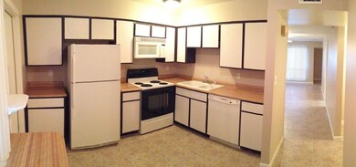 03 Kitchen