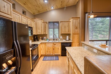 003_Kitchen