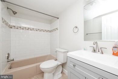 200 Campbell Cir unit E16, Downingtown, PA 19335 - photo 5