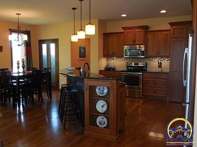 6308 SW 47th Ct, Topeka, KS 66610 - photo 7