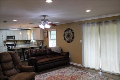 253 Oakwood Ln, Pineville, LA 71360 - photo 4