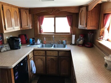 1802 11th St E unit E, Menomonie, WI 54751 - photo 5