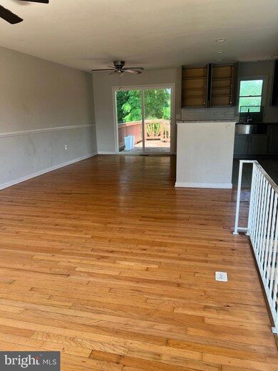 115 W Mill Ave, Capitol Heights, MD 20743 - photo 3