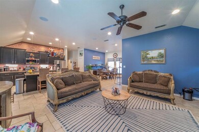 3205 Crossbridge Cir, Granbury, TX 76049 - photo 6