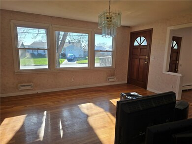 43 Meadowcrest Dr, Cumberland, RI 02864 - photo 5