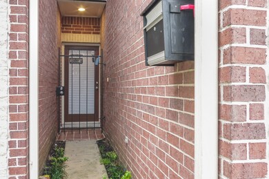 2026 Brun St, Houston, TX 77019 - photo 2